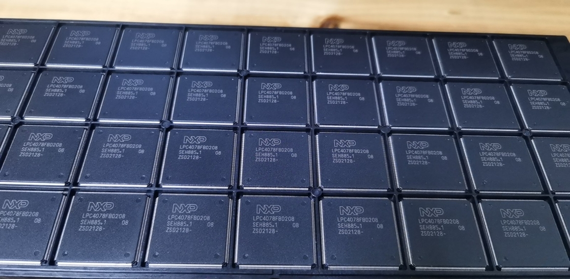 LPC4078FBD208   QFP208   Ολοκαίνουργιος αρχικός αχρησιμοποίητος μικροελεγκτών ολοκληρωμένου κυκλώματος τσιπ ολοκληρωμένων κυκλωμάτων